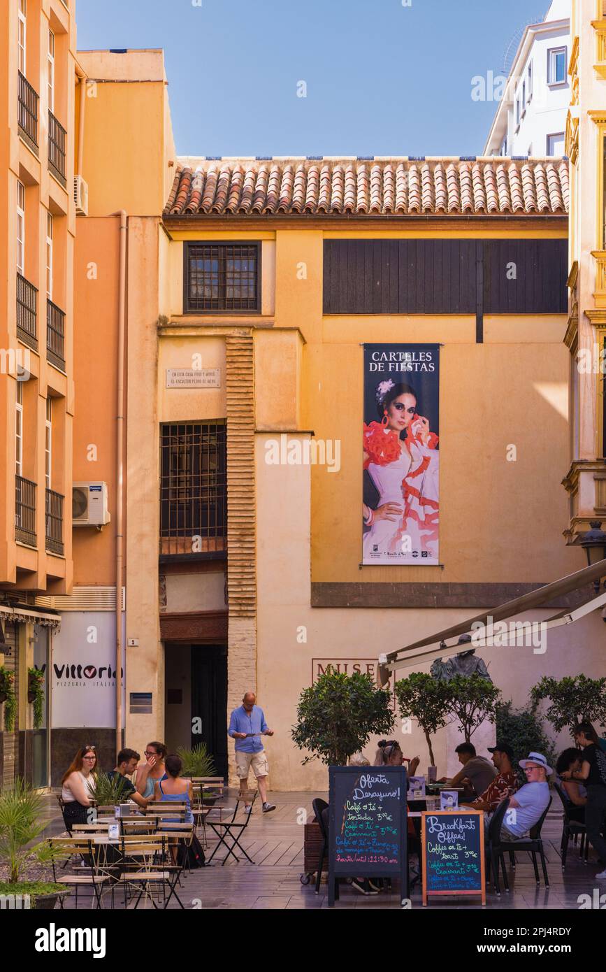 Porte à la maison dans la Calle Afligidos où le sculpteur espagnol Pedro de Mena, 1628 - 1688, a eu son studio pendant trente ans. Malaga, province de Malaga, coût Banque D'Images