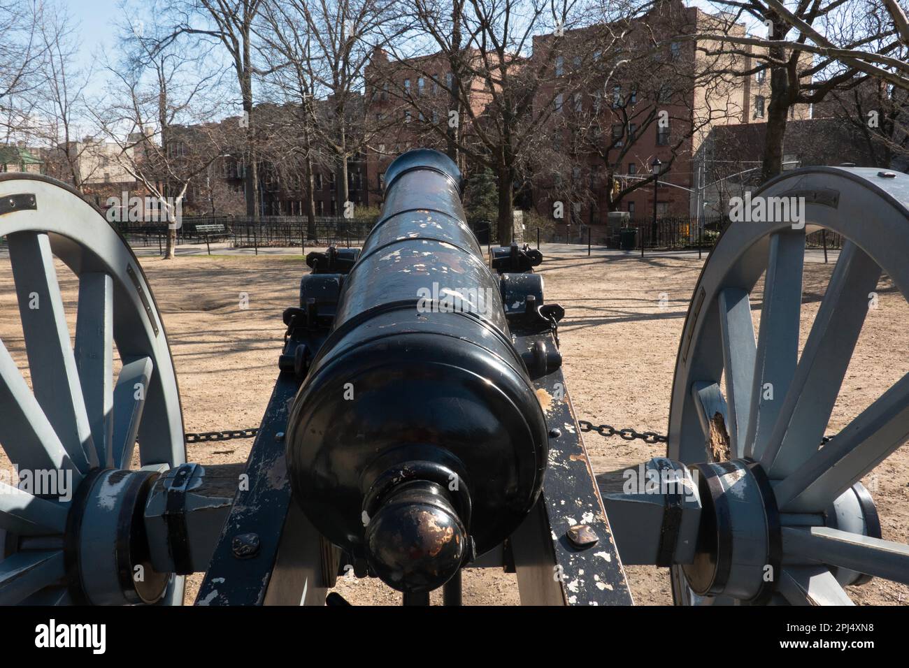 Réplique d'un canon révolutionnaire de guerre anglais à Bennett Park à Washington Heights, Manhattan, New York Banque D'Images