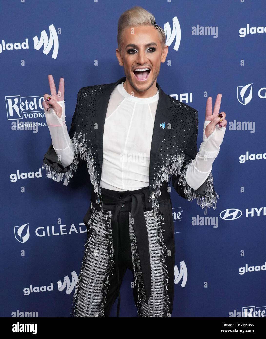 Frankie Grande arrive aux prix annuels de médias GLAAD 34th qui se tiennent au Beverly Hilton à Beverly Hills, en Californie, jeudi, 30 mars 2023. (Photo de la Sathanlee B. Mirador/Sipa USA) Banque D'Images