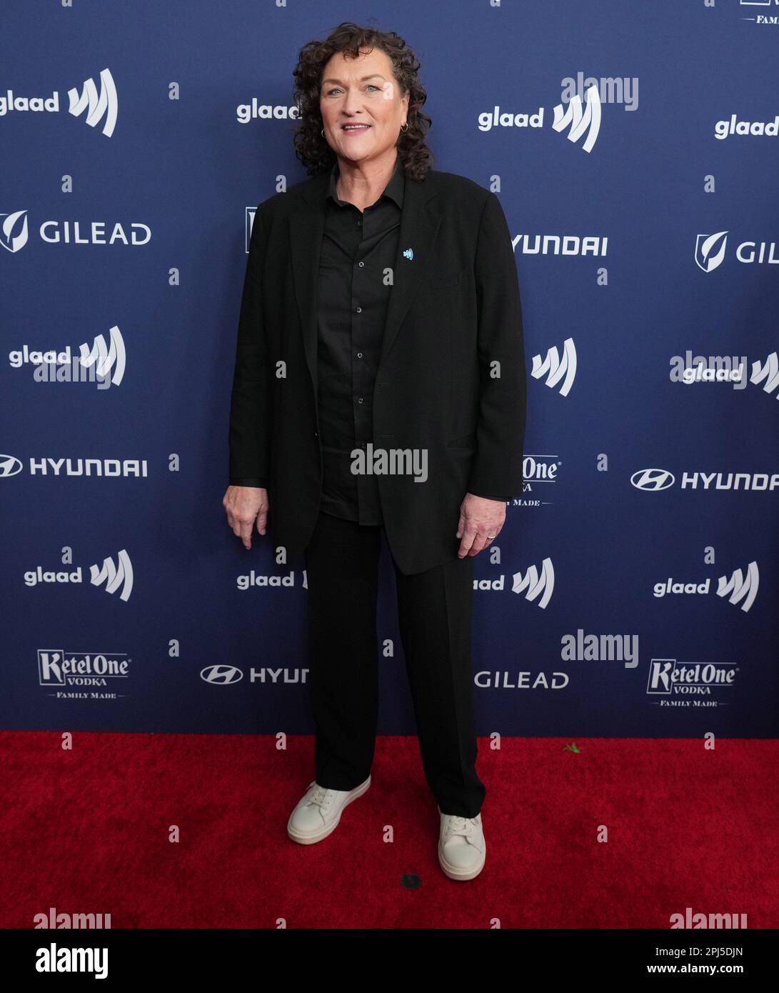 Dot Marie Jones arrive aux prix annuels des médias GLAAD 34th qui se tiennent au Beverly Hilton à Beverly Hills, en Californie, jeudi, 30 mars 2023. (Photo de la Sathanlee B. Mirador/Sipa USA) Banque D'Images