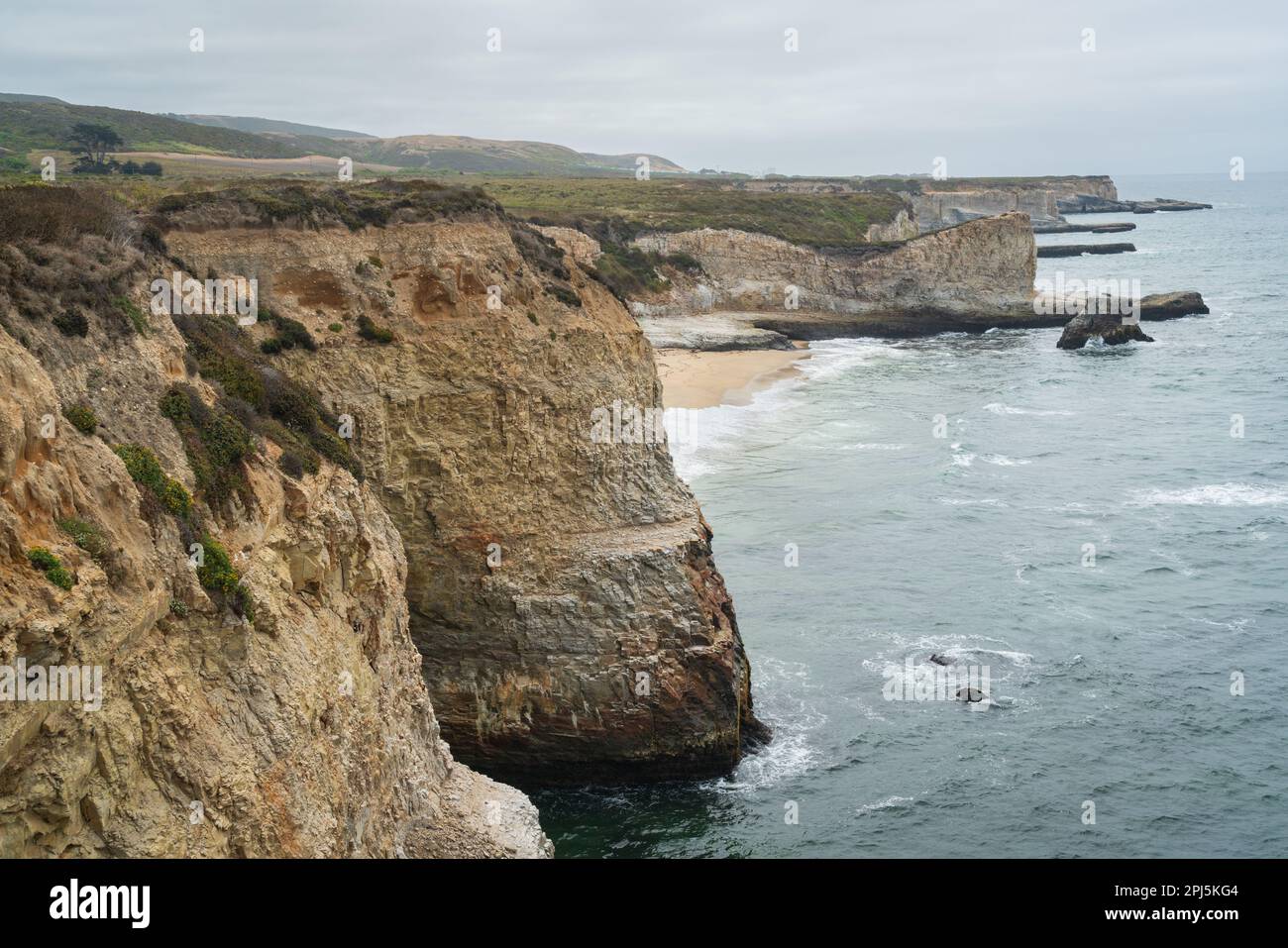 Sharktooth Cove à Santa Cruz, Californie Banque D'Images