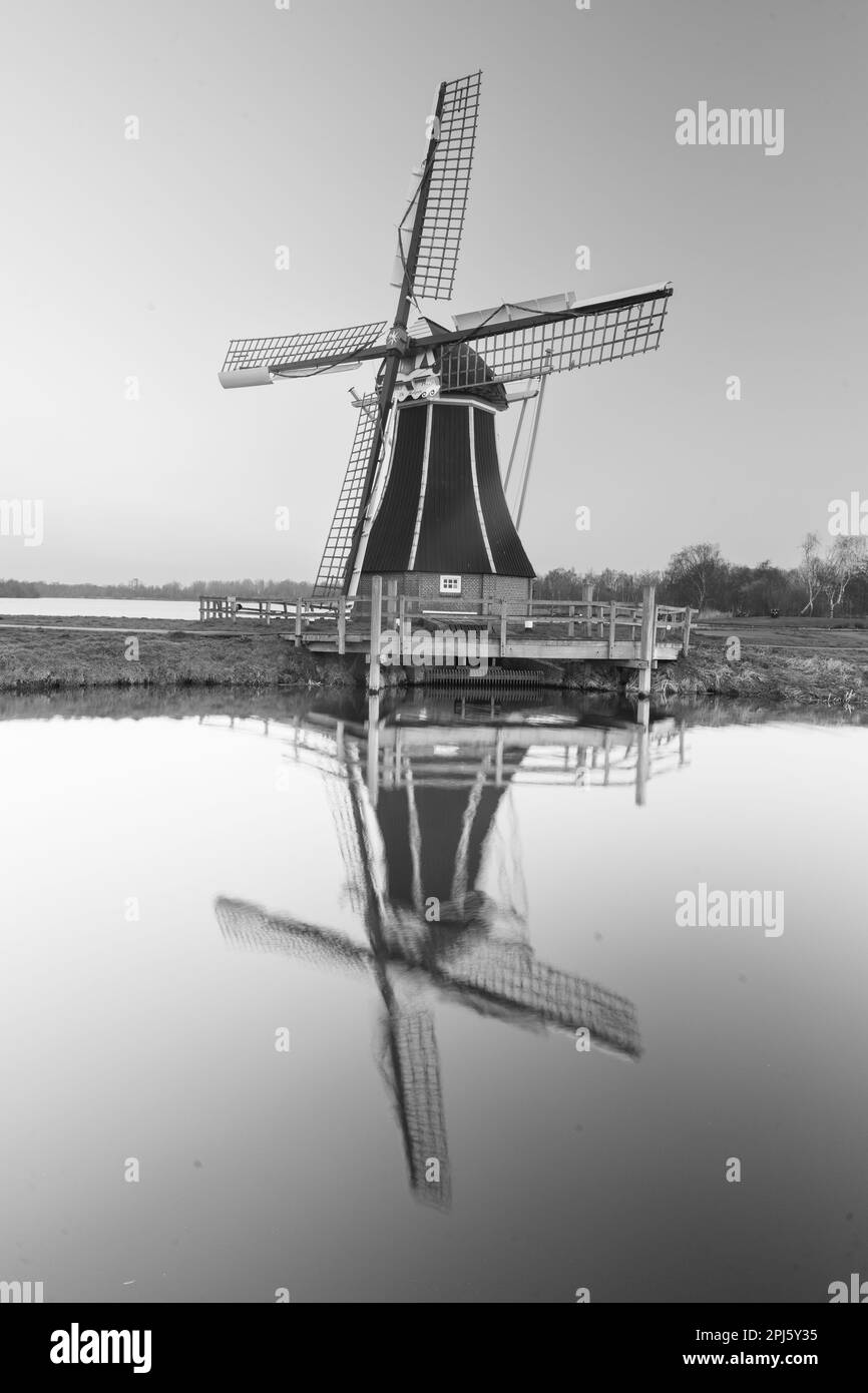 De Helper, moulin à vent néerlandais à Haren, Groningen, pays-Bas. Banque D'Images