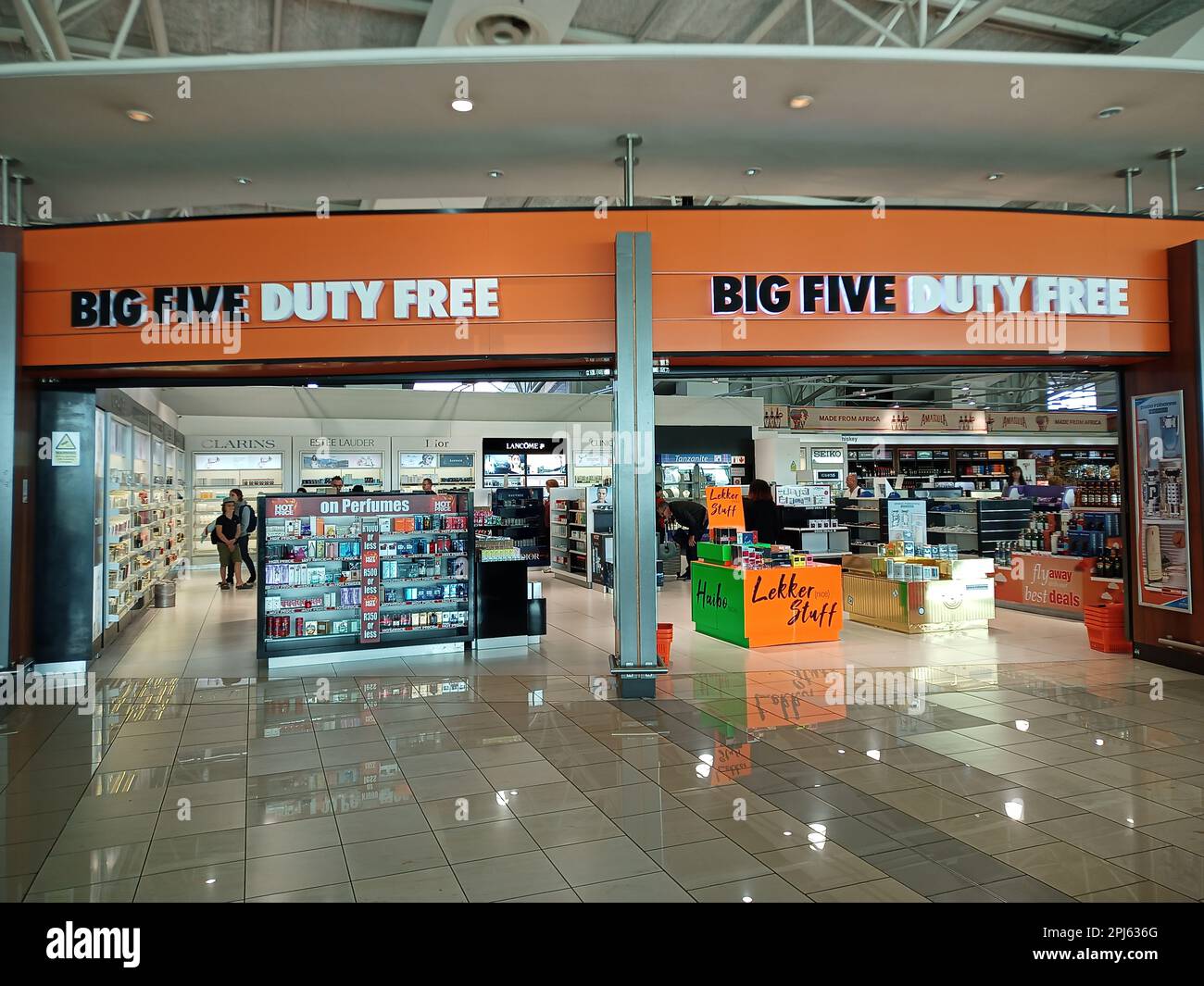 aéroport international de cape town,cape town,aéroport de cape town,aéroport d'afrique du sud,boutiques d'aéroport de cape town,cuvette de toilettes,wc,wc d'aéroport, Banque D'Images