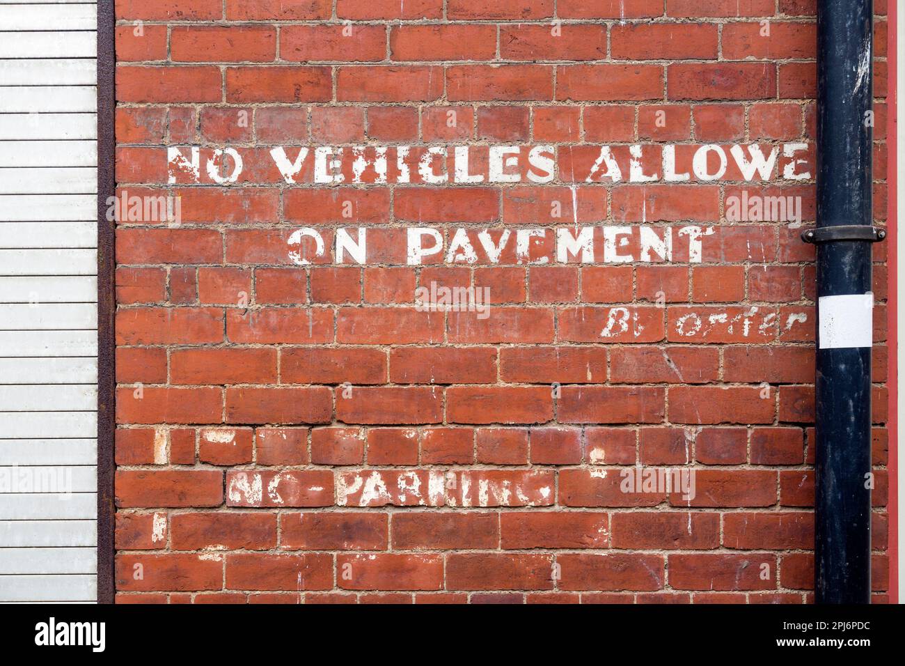 Aucun véhicule n'est autorisé sur le panneau de signalisation, Glasgow, Écosse, Royaume-Uni, Europe Banque D'Images