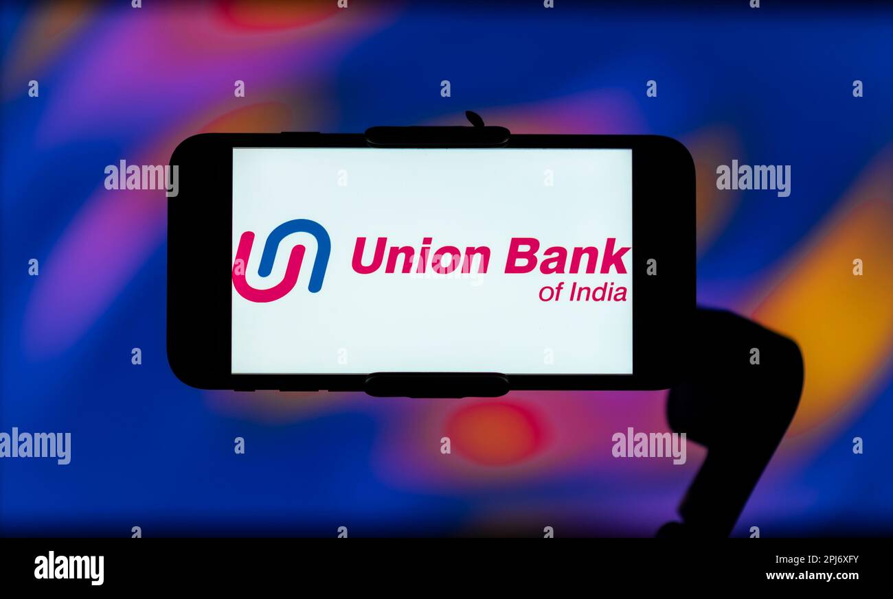 Sur cette photo, le logo de l'Union Bank of India est affiché sur l'écran d'un téléphone portable. Banque D'Images