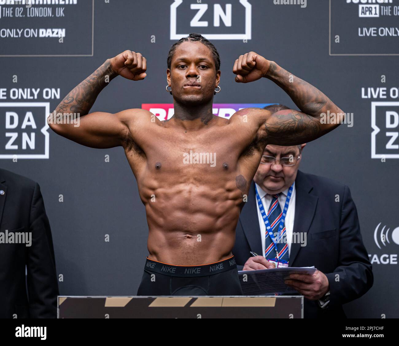 Londres, Royaume-Uni. 31st mars 2023. Austin Williams pèse lors de Joshua vs Franklin + Undercard Weigh-In à Westfield Londres, Londres, Royaume-Uni vendredi, 31 mars 2023 à LONDRES, ANGLETERRE. Credit: Taka G Wu/Alay Live News Banque D'Images