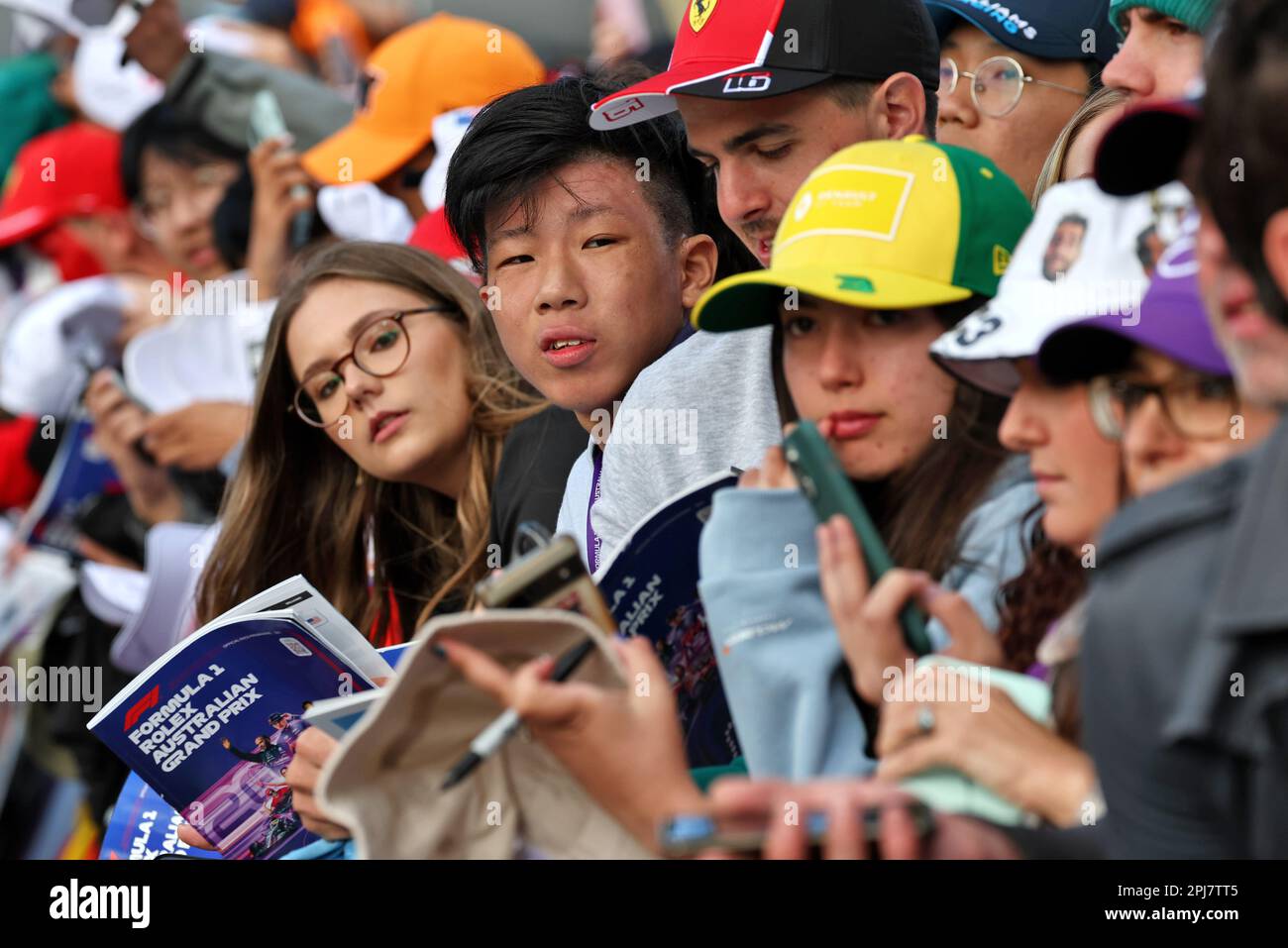 Melbourne, Australie. 01st avril 2023. Atmosphère du circuit - ventilateurs. Grand Prix d'Australie, samedi 1st avril 2023. Albert Park, Melbourne, Australie. Crédit : James Moy/Alay Live News Banque D'Images