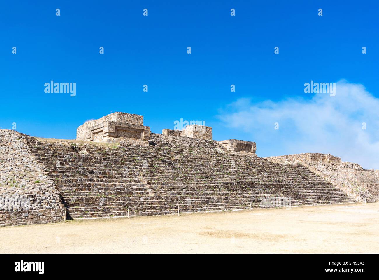 Monte Alban, Oaxaca de Juárez, Mexique, Une pyramide maya de Monte Alban Banque D'Images