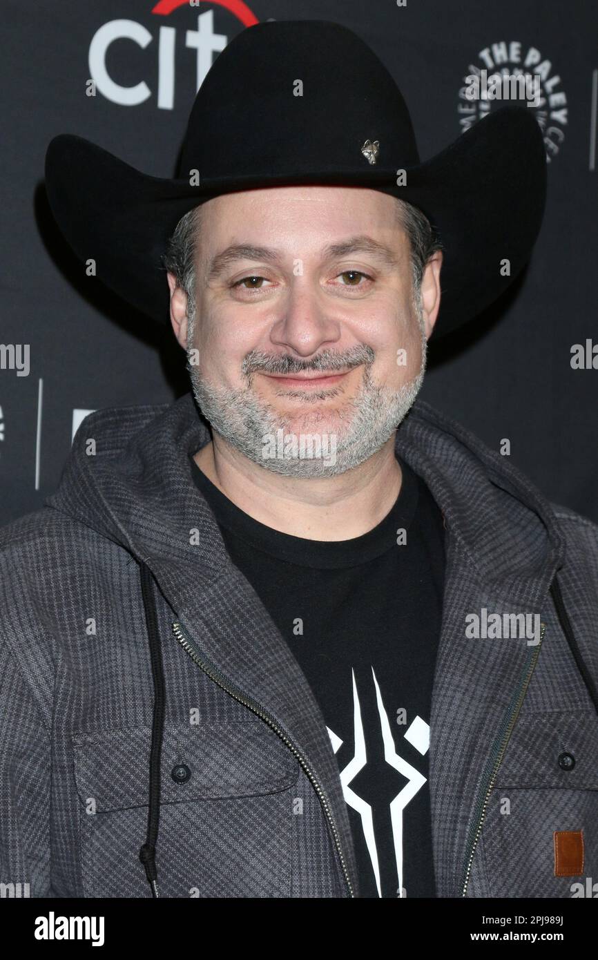 LOS ANGELES - 31 MARS : Dave Filoni au PaleyFest 2023 - le Mandaloran au Dolby Theatre sur 31 mars 2023 à Los Angeles, CA Banque D'Images