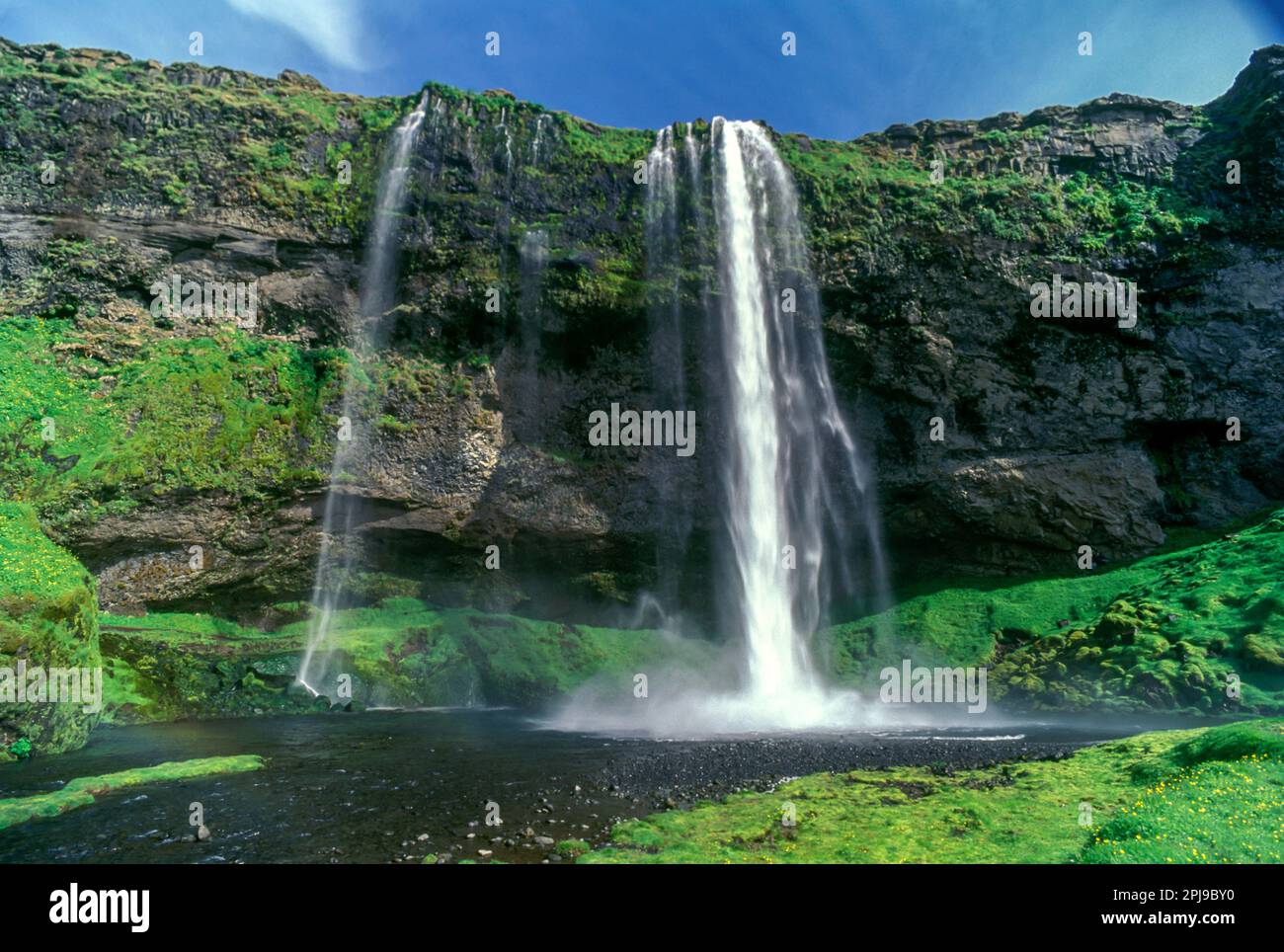 Cascade de SELJALANDSFOSS ISLANDE Banque D'Images