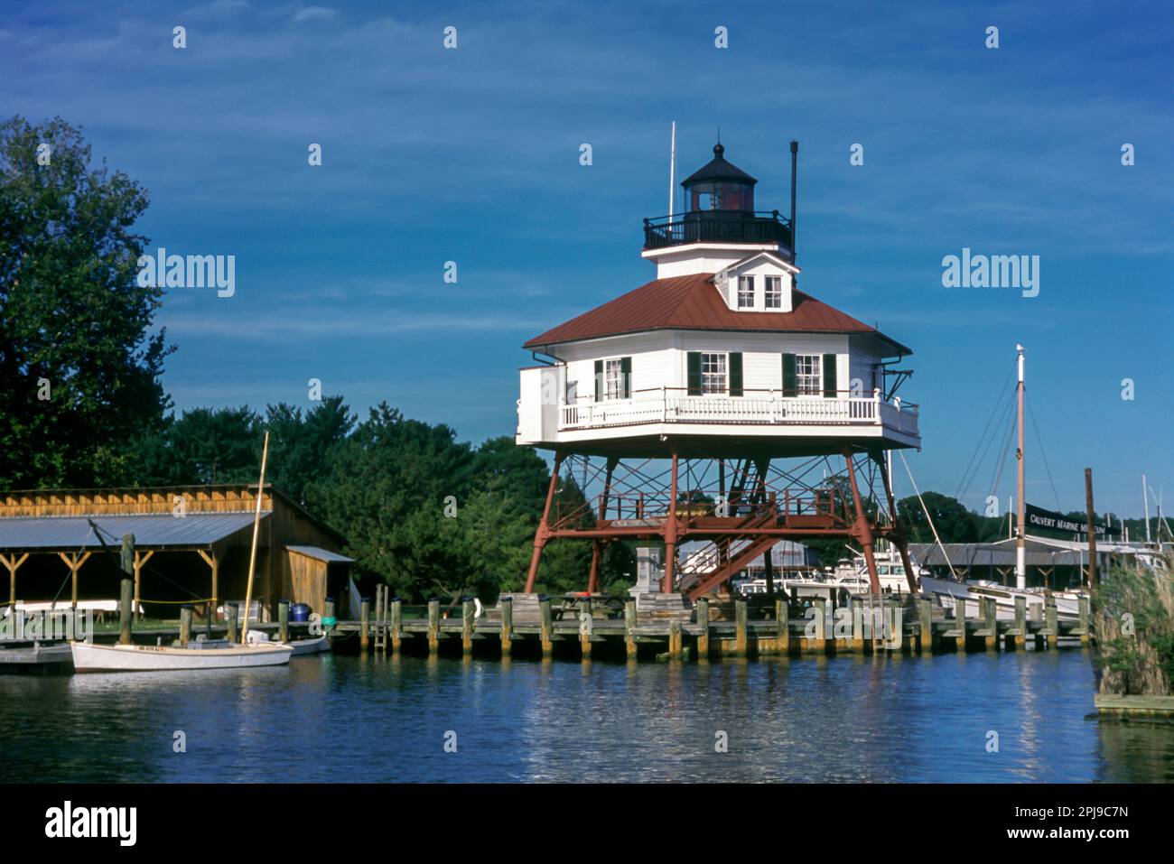 DRUM POINT LIGHTHOUSE CALVERT MARINE MUSEUM SOLOMONS CALVERT COUNTY CHESAPEAKE BAY MARYLAND ÉTATS-UNIS Banque D'Images DRUM POINT LIGHTHOUSE CALVERT MARINE MUSEUM SOLOMONS CALVERT COUNTY CHESAPEAKE BAY MARYLAND ÉTATS-UNIS Banque D'Images