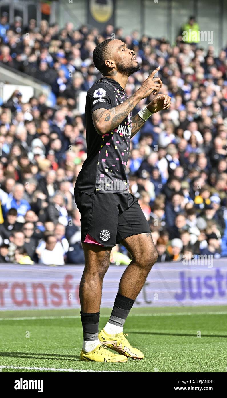 Brighton East Sussex, Royaume-Uni. 1st avril 2023. OBJECTIF. L'attaquant Ivan Toney (Brentford) célèbre le deuxième but de Brentford lors du match de la Brighton V Brentford Premier League au stade Amex de Brighton. Crédit : MARTIN DALTON/Alay Live News Banque D'Images