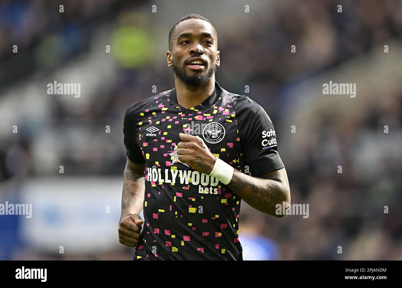 Brighton East Sussex, Royaume-Uni. 1st avril 2023. OBJECTIF. L'attaquant Ivan Toney (Brentford) célèbre le deuxième but de Brentford lors du match de la Brighton V Brentford Premier League au stade Amex de Brighton. Crédit : MARTIN DALTON/Alay Live News Banque D'Images