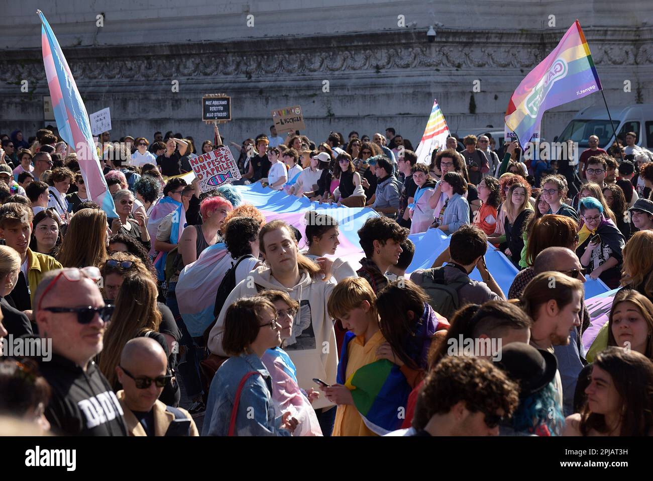 Les gens participent à l'événement de la Journée transgenre de visibilité à Rome, en Italie. Banque D'Images