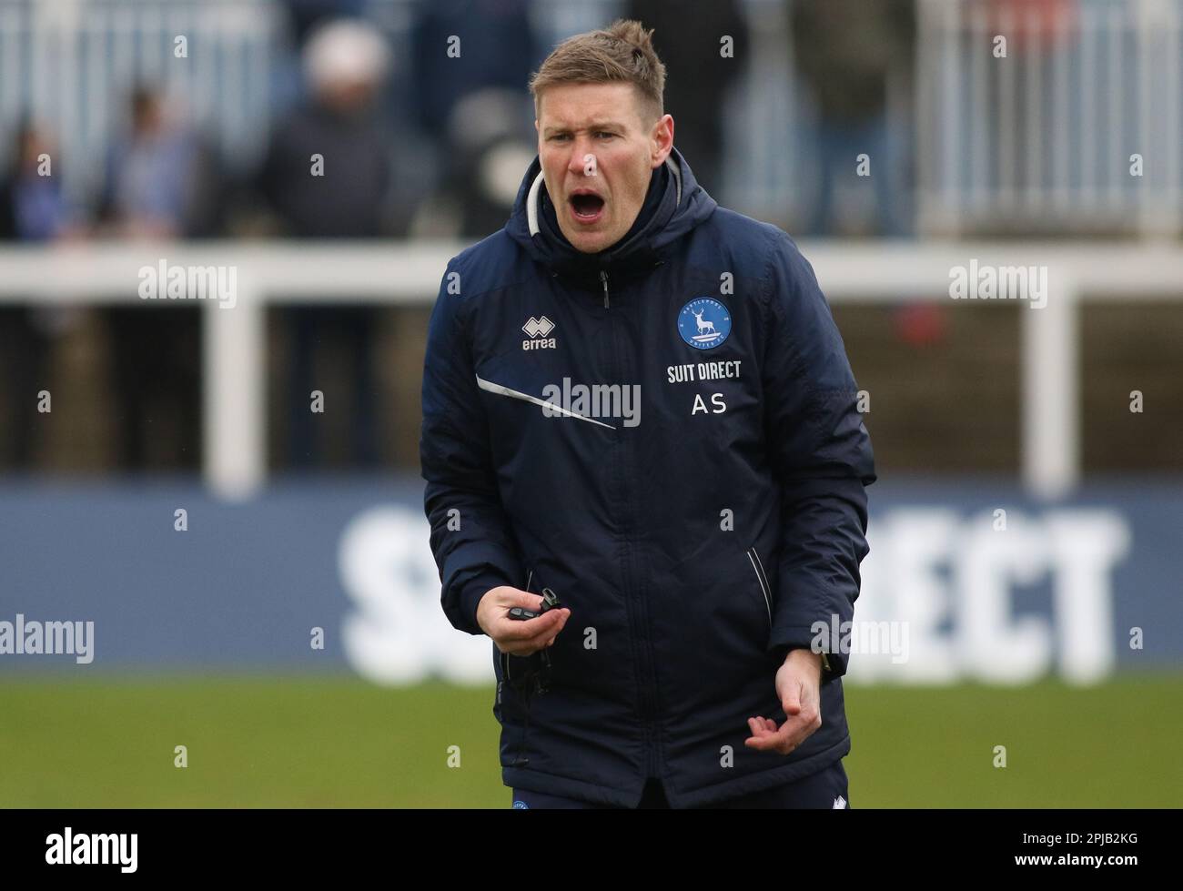 Anthony Sweeney, entraîneur de Hartlepool United, lors du match de la Sky Bet League 2 entre Hartlepool United et Swindon Town à Victoria Park, Hartlepool, le samedi 1st avril 2023. (Photo : Michael Driver | MI News) Credit : MI News & Sport /Alay Live News Banque D'Images