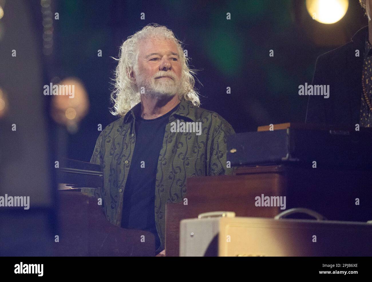 Austin, Texas, États-Unis. 31st mars 2023. Chuck LEAVELL fait équipe avec les icônes rock & roll The Black Crowes pour un enregistrement du carrefour de Country Music Television (CMT) dans le centre-ville d'Austin sur 31 mars 2023. Le week-end culmine dans la soirée du dimanche des CMT Awards. (Credit image: © Bob Daemmrich/ZUMA Press Wire) USAGE ÉDITORIAL SEULEMENT! Non destiné À un usage commercial ! Banque D'Images