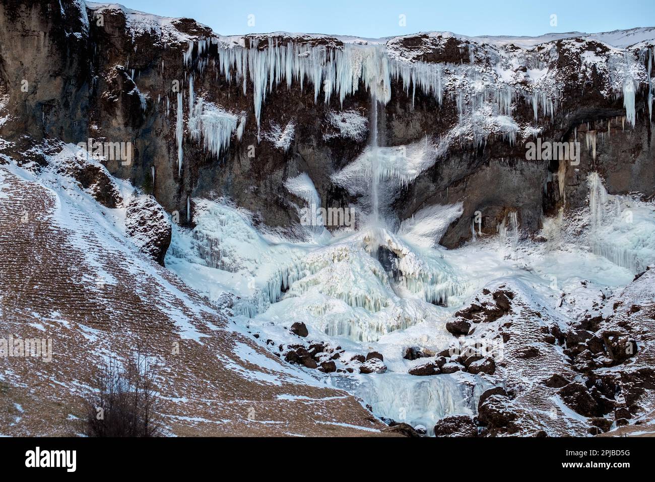 Cascade de glace près de Vik l'Islande Banque D'Images