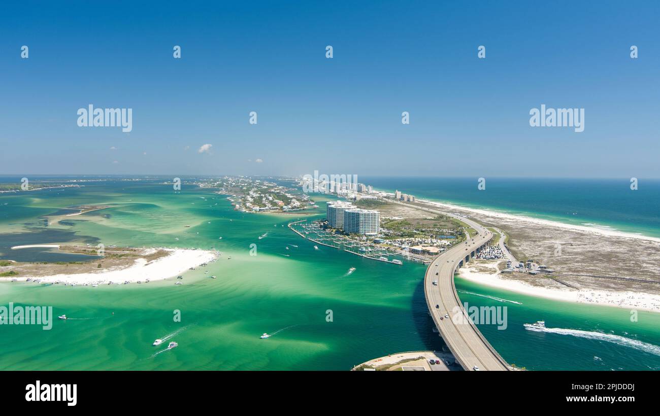 Vue aérienne de Saint John Bayou et Perdido Pass à Orange Beach, Alabama Banque D'Images