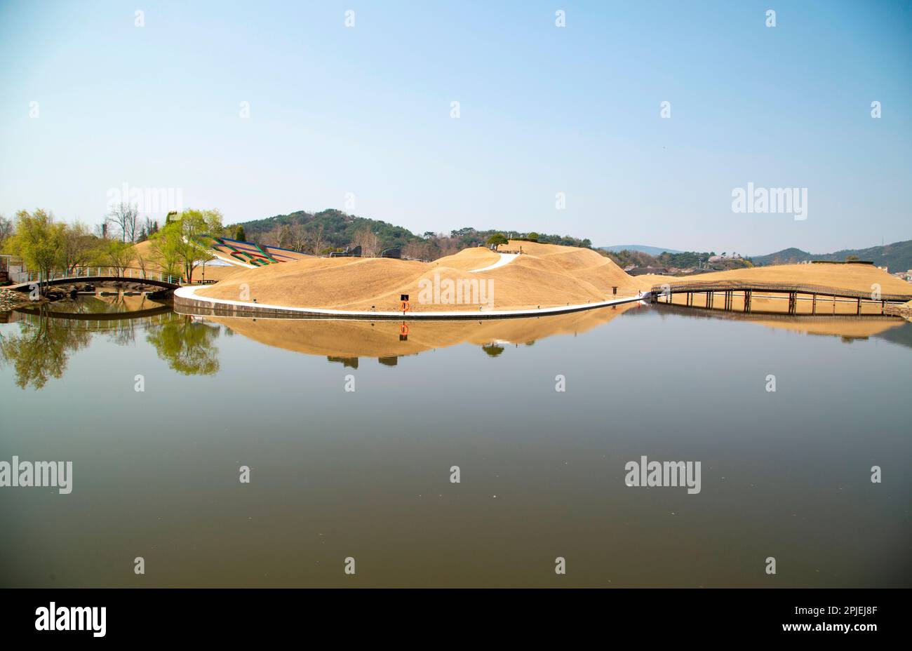 Le Suncheonman International Garden Expo 2023, 28 mars 2023 : le lieu de la Suncheonman International Garden Expo 2023 à Suncheon, à environ 420 km (261 miles) au sud de Séoul, Corée du Sud. L'exposition sur le jardin aura lieu au jardin national de Suncheon Bay et dans d'autres lieux de la ville. Il se déroulera d'avril à octobre pour présenter divers types de cultures de jardin. Credit: Lee Jae-won/AFLO/Alay Live News Banque D'Images