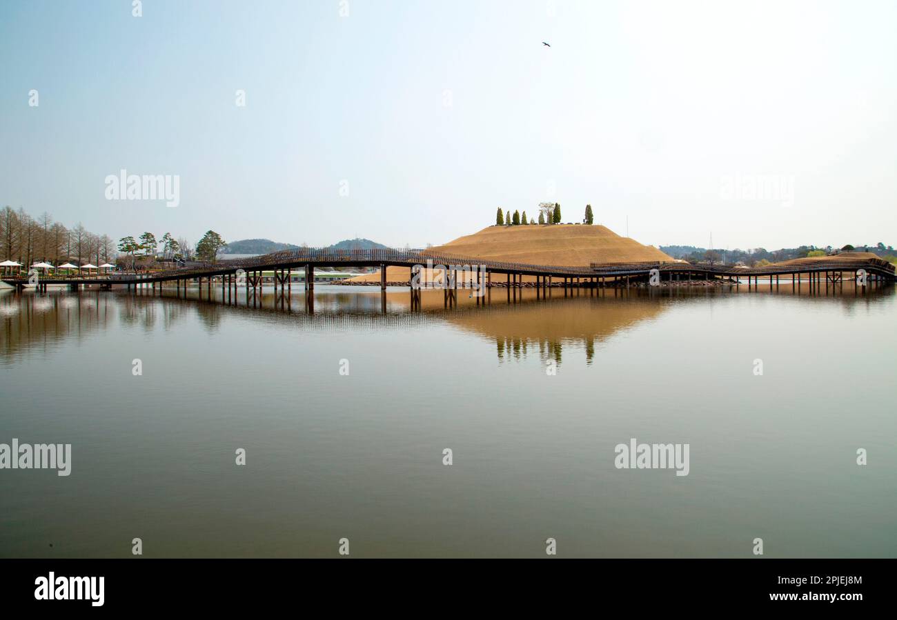 Le Suncheonman International Garden Expo 2023, 28 mars 2023 : le lieu de la Suncheonman International Garden Expo 2023 à Suncheon, à environ 420 km (261 miles) au sud de Séoul, Corée du Sud. L'exposition sur le jardin aura lieu au jardin national de Suncheon Bay et dans d'autres lieux de la ville. Il se déroulera d'avril à octobre pour présenter divers types de cultures de jardin. Credit: Lee Jae-won/AFLO/Alay Live News Banque D'Images