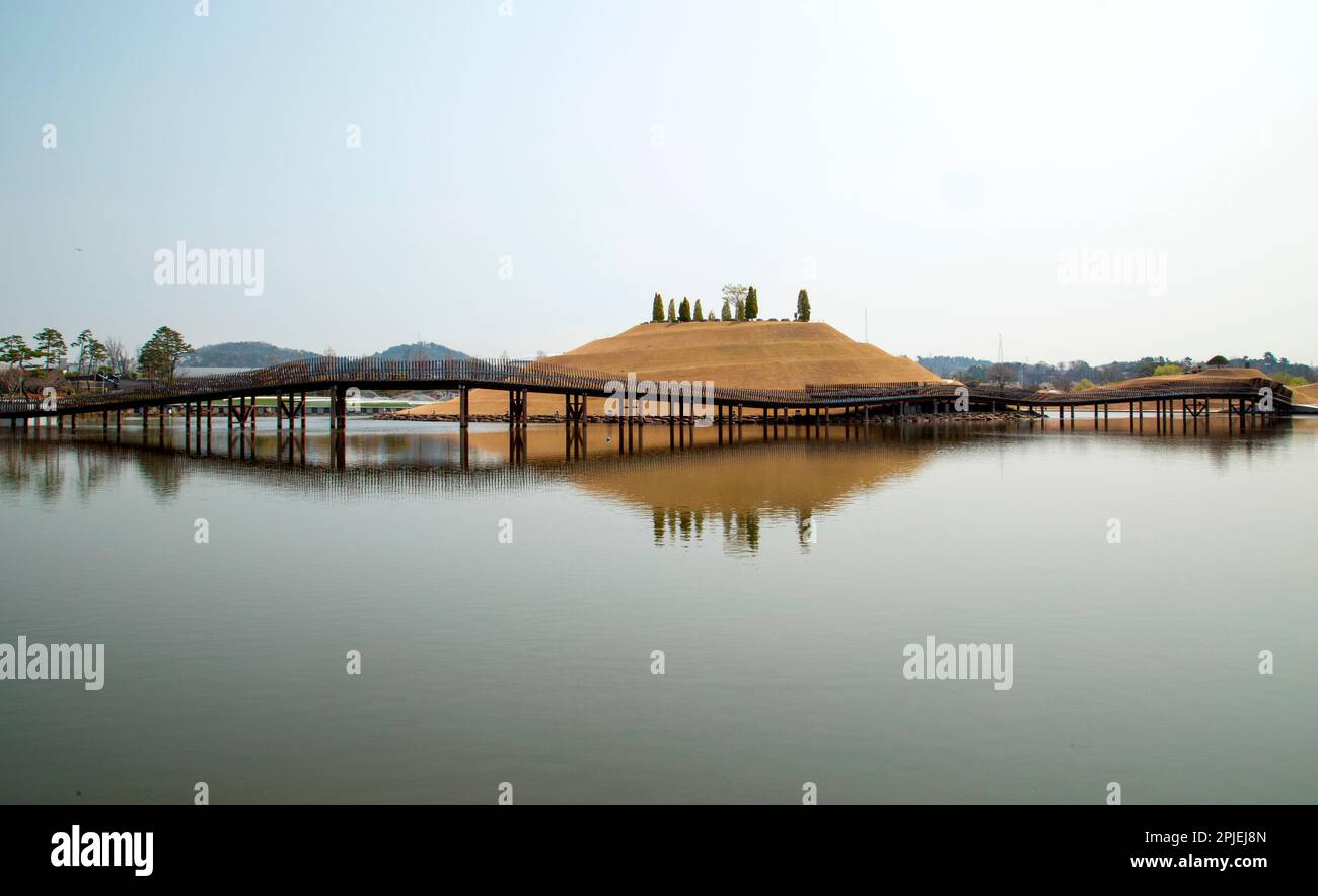 Le Suncheonman International Garden Expo 2023, 28 mars 2023 : le lieu de la Suncheonman International Garden Expo 2023 à Suncheon, à environ 420 km (261 miles) au sud de Séoul, Corée du Sud. L'exposition sur le jardin aura lieu au jardin national de Suncheon Bay et dans d'autres lieux de la ville. Il se déroulera d'avril à octobre pour présenter divers types de cultures de jardin. Credit: Lee Jae-won/AFLO/Alay Live News Banque D'Images