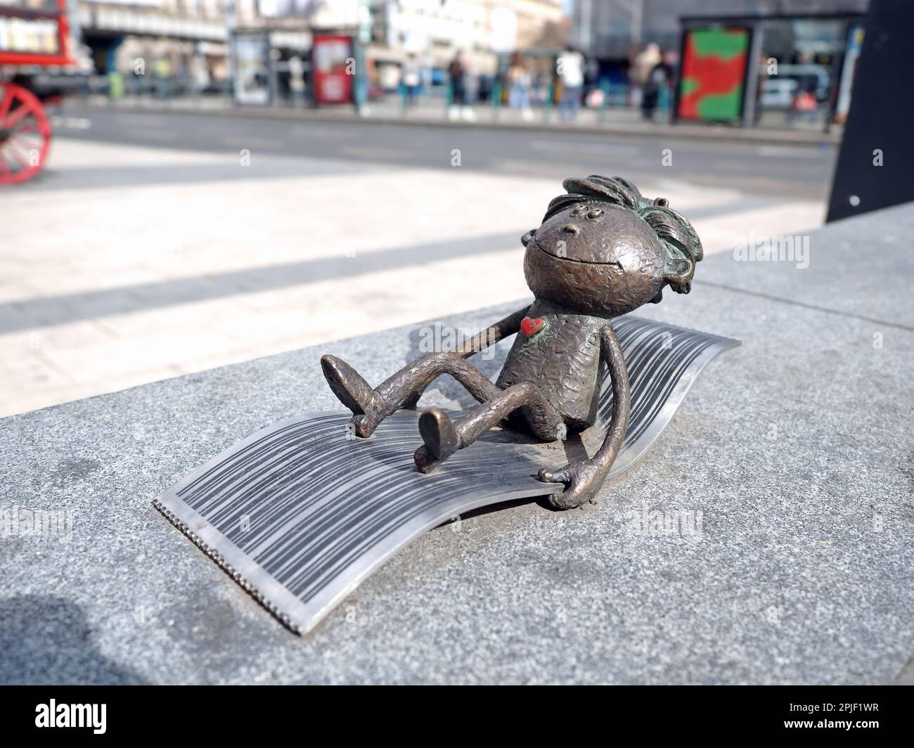 Statue de Kolodko sur Nyugati tér, Budapest: Skála Kópé Banque D'Images