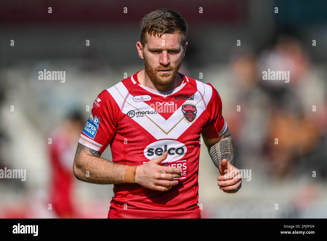 Marc Sneyd #7 de Salford Red Devils lors du match de la Super League Round 7 de Betfred Salford Red Devils vs Huddersfield Giants au AJ Bell Stadium, Eccles, Royaume-Uni, 2nd avril 2023 (photo de Craig Thomas/News Images), le 4/2/2023. (Photo de Craig Thomas/News Images/Sipa USA) crédit: SIPA USA/Alay Live News Banque D'Images