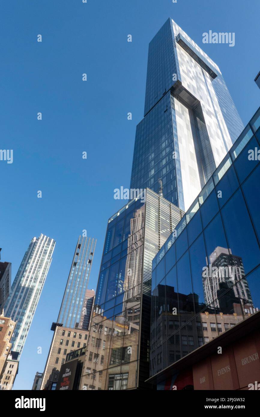 Le Virgin Hotel at 1225 Broadway est un Skyscraper de 38 étages à Nomad, NYC, USA 2023 Banque D'Images
