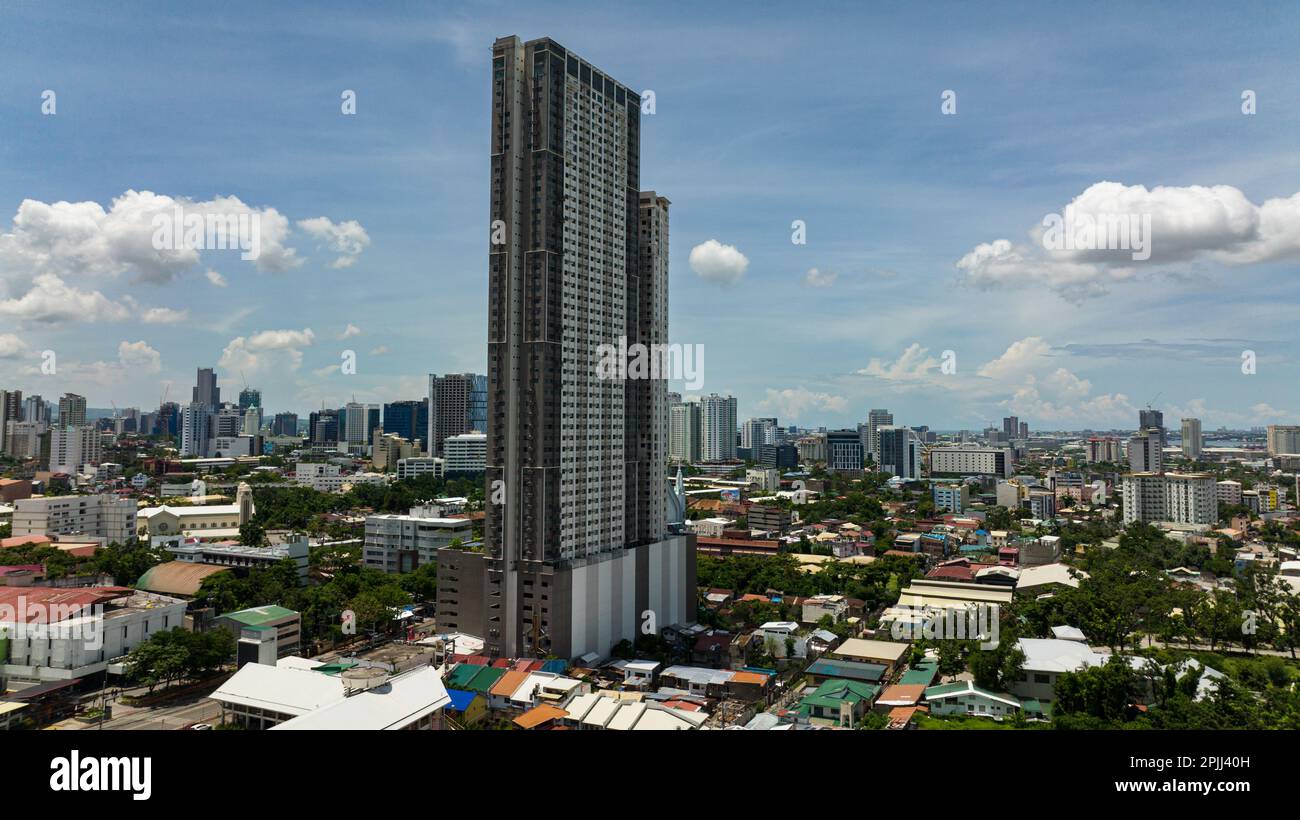 Panorama de la ville de Cebu avec gratte-ciel et bâtiments modernes. Philippines. Banque D'Images