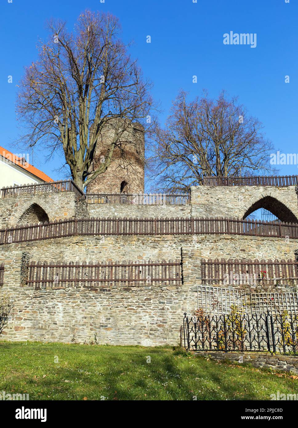 Château de Svojanov, République tchèque, le château a été fondé en 13th
