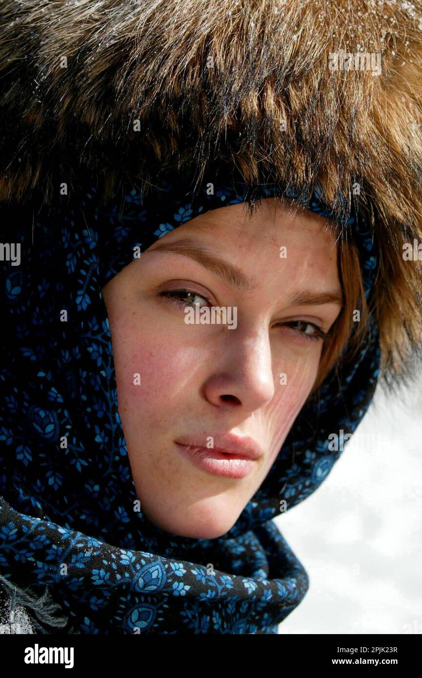 KEIRA KNIGHTLEY dans LE DOCTEUR ZHIVAGO (2002), dirigé par GIACOMO CAMPIOTTI. Crédit: GRANADA TV / Album Banque D'Images