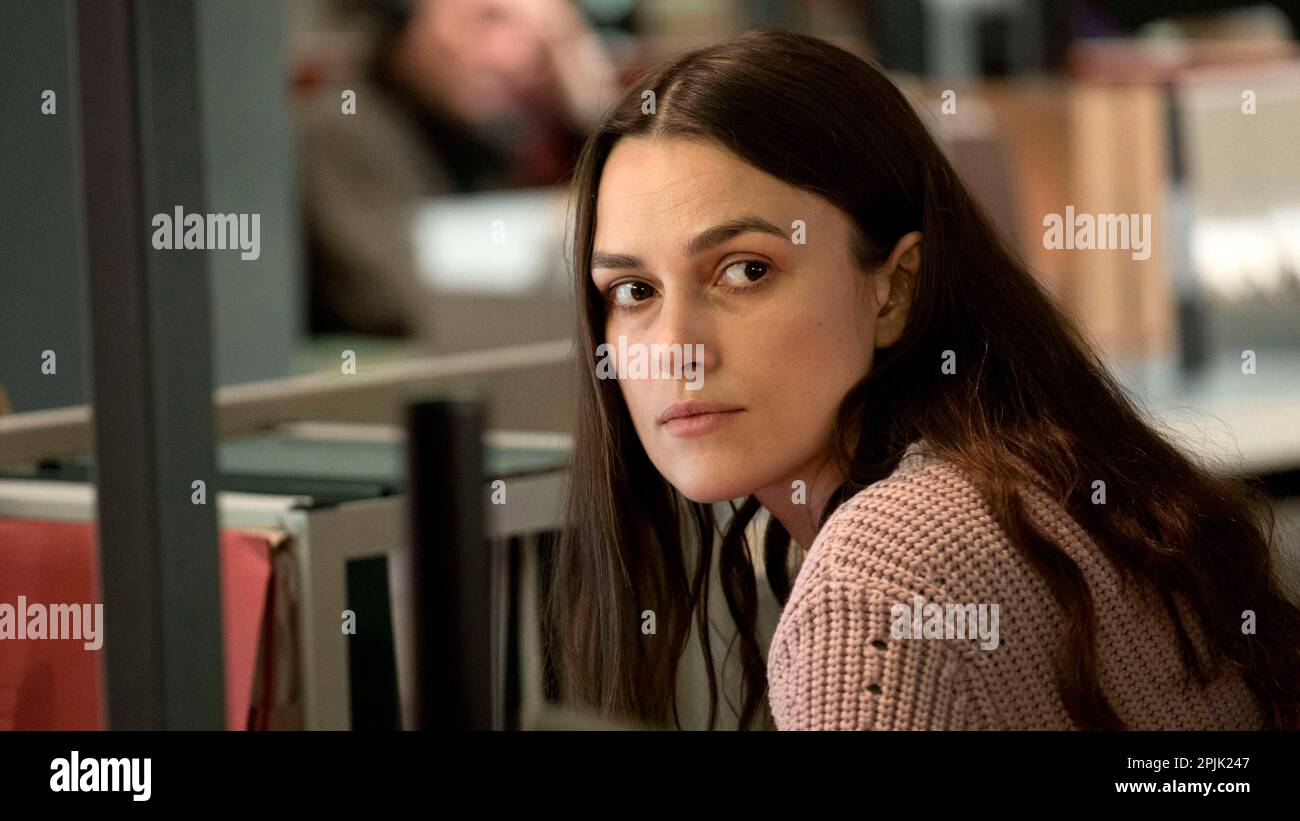 KEIRA KNIGHTLEY dans LES SECRETS OFFICIELS (2019), réalisé par GAVIN HOOD. Crédit : Clear Pictures Entertainment / Raindog films / Screen Yorksh / Album Banque D'Images