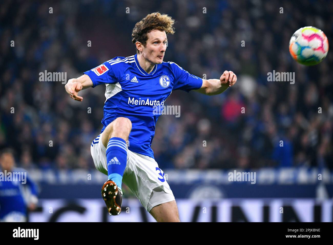 Bundesliga, Veltins Arena, FC Schalke 04 contre Bayer Leverkusen; Alex Kral (S04) Banque D'Images