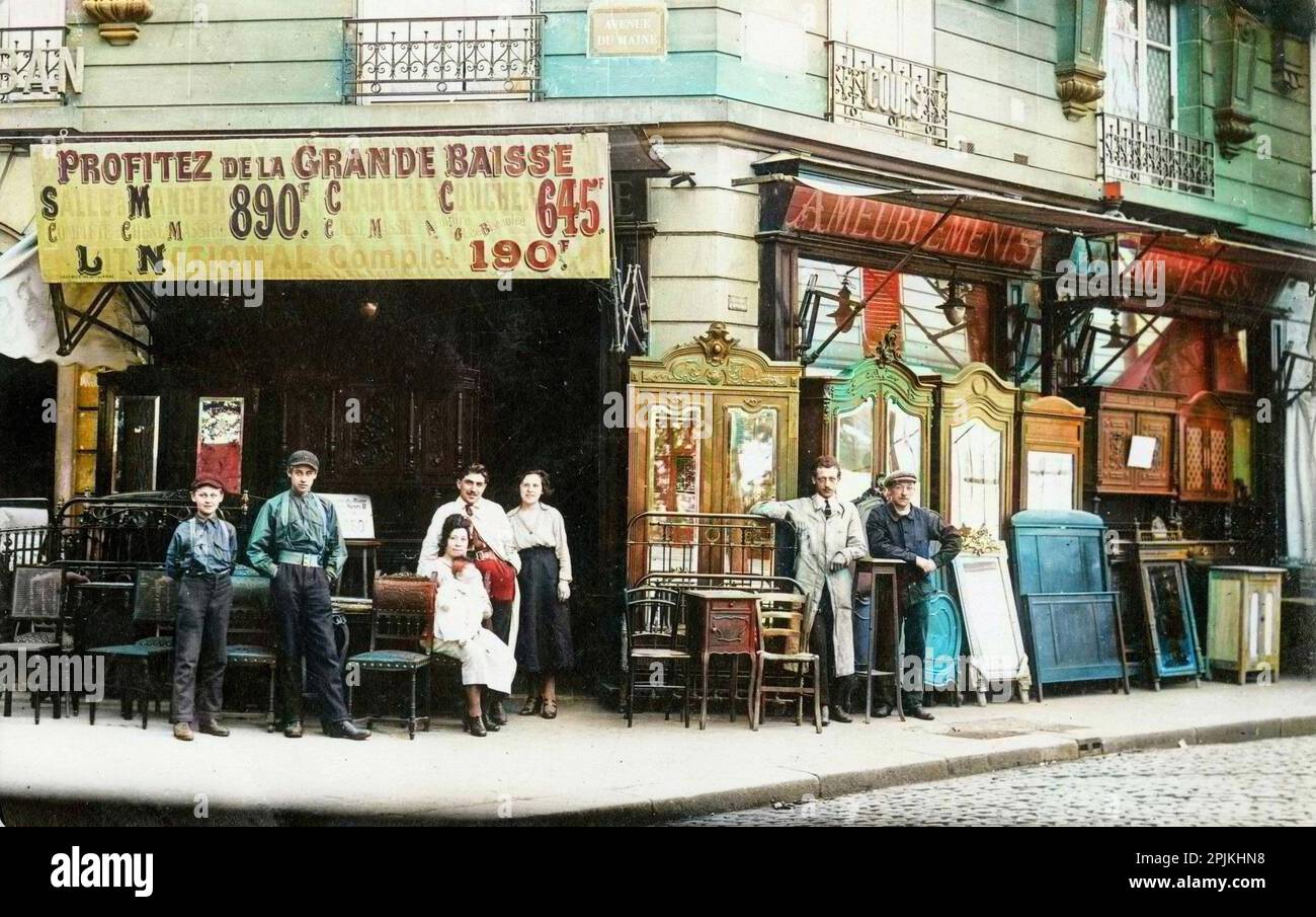 La boutique d'équipement, de l'avenue du Maine, Paris. Carte postale debut XXeme. Banque D'Images