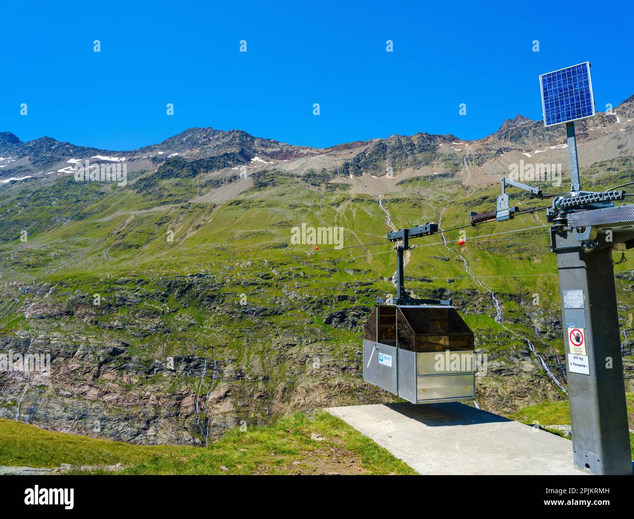 Téléphérique à la cabane de montagne Ramolhaus. Principalement utilisé pour fournir la cabane. Alpes de l'Otztal dans le parc naturel de l'Otztal. Europe, Autriche, Tyrol Banque D'Images