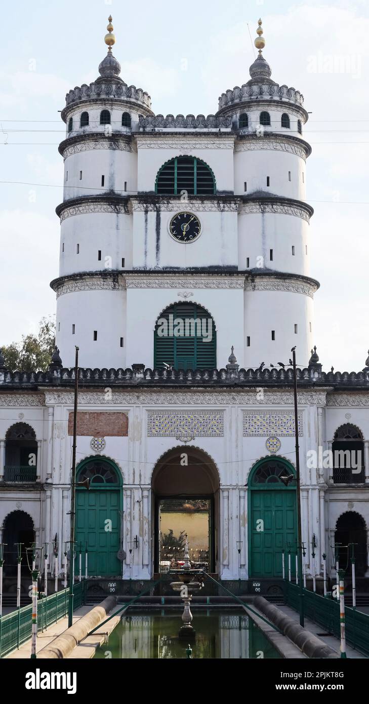 Vue intérieure de Hooghly Imambara, Chinsurah, Bengale-Occidental, Inde. Banque D'Images