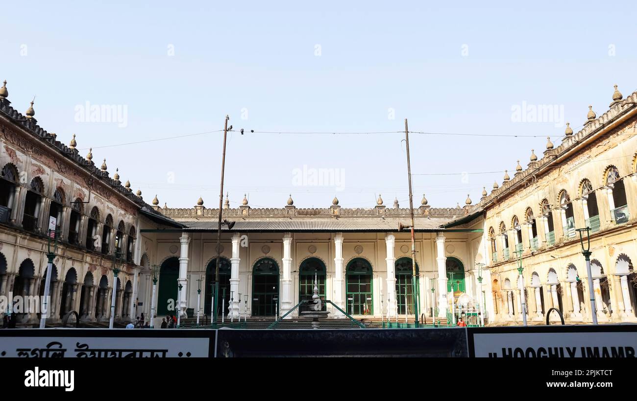 Vue intérieure de Hooghly Imambara, Chinsurah, Bengale-Occidental, Inde. Banque D'Images