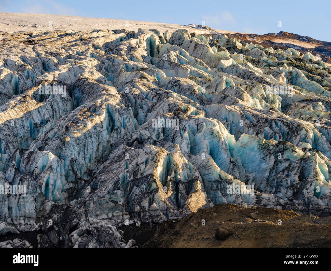 Montagnes et glaciers à Kverkfjoll. Highlands dans le parc national de Vatnajokull, site classé au patrimoine mondial de l'UNESCO, Islande Banque D'Images
