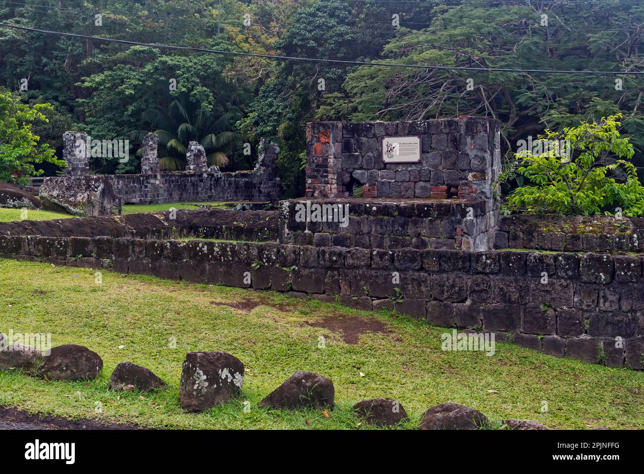 Ruines de la sugarfabrique le domaine de Wingfield, Romney Manor, St. Kitts, Caraïbes Banque D'Images