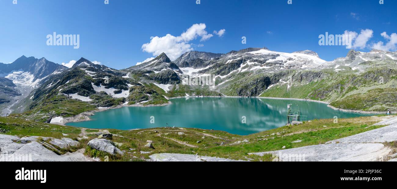 Lac Weißsee, Weisssee ou White dans le parc national Hohe Tauern en été. Alpes. Carinthie. Autriche. Banque D'Images