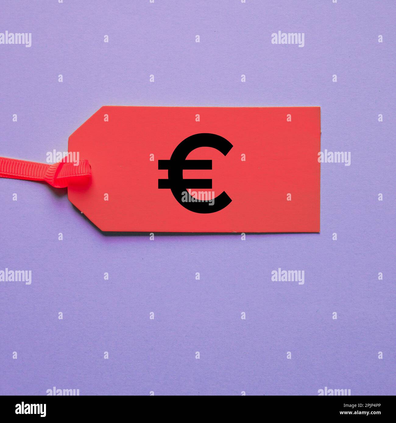 affiche euro sur l'étiquette de prix rouge pour les ventes Banque D'Images