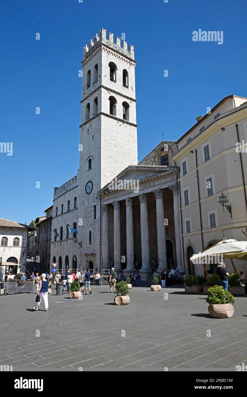 Palazzo del Podesta, Palais, Minerva, Temple, Eglise, Torre del Popolo, Tour, Piazza Comunale, place, Assise, Province de Pérouse, Ombrie, Italie Banque D'Images