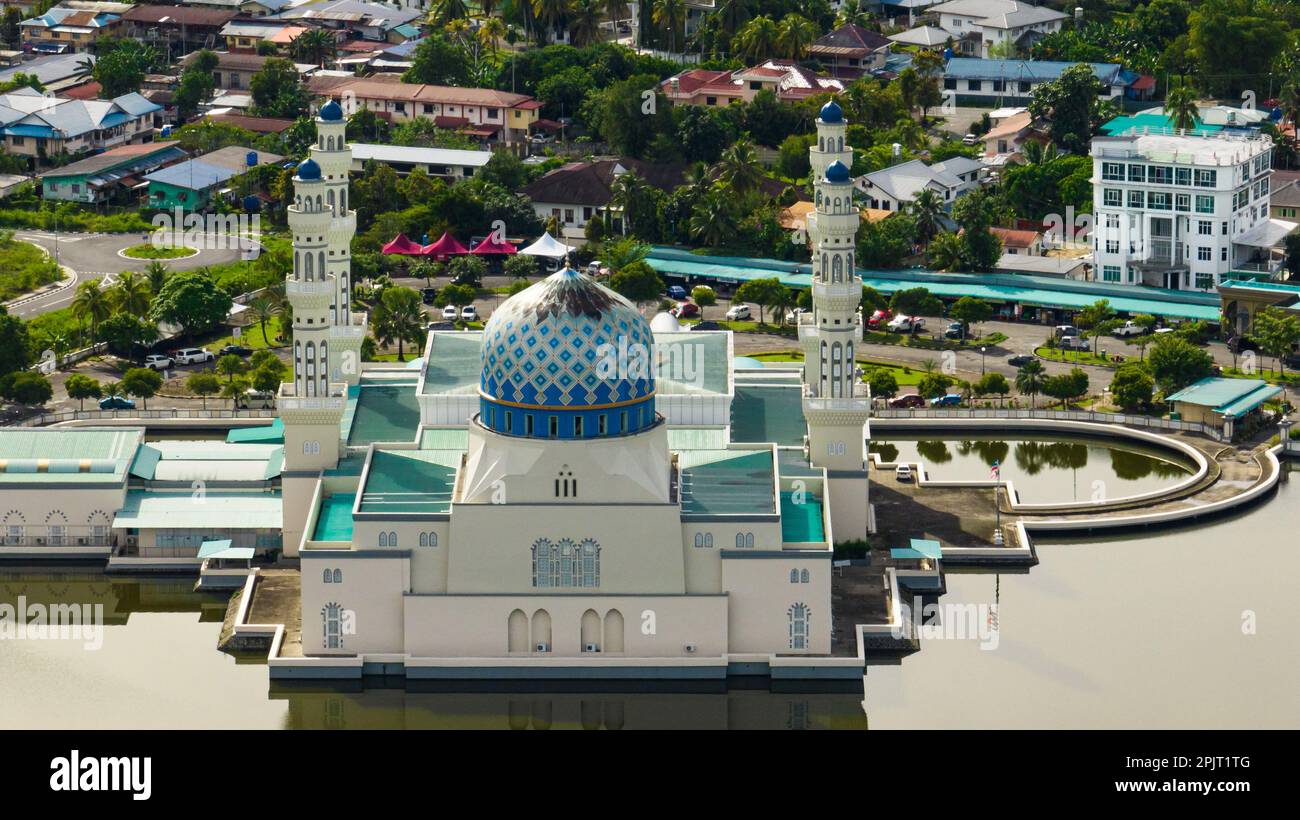 Mosquée Bandaraya Kota Kinabalu à Likas Kota Kinabalu, Sabah, Bornéo. Banque D'Images