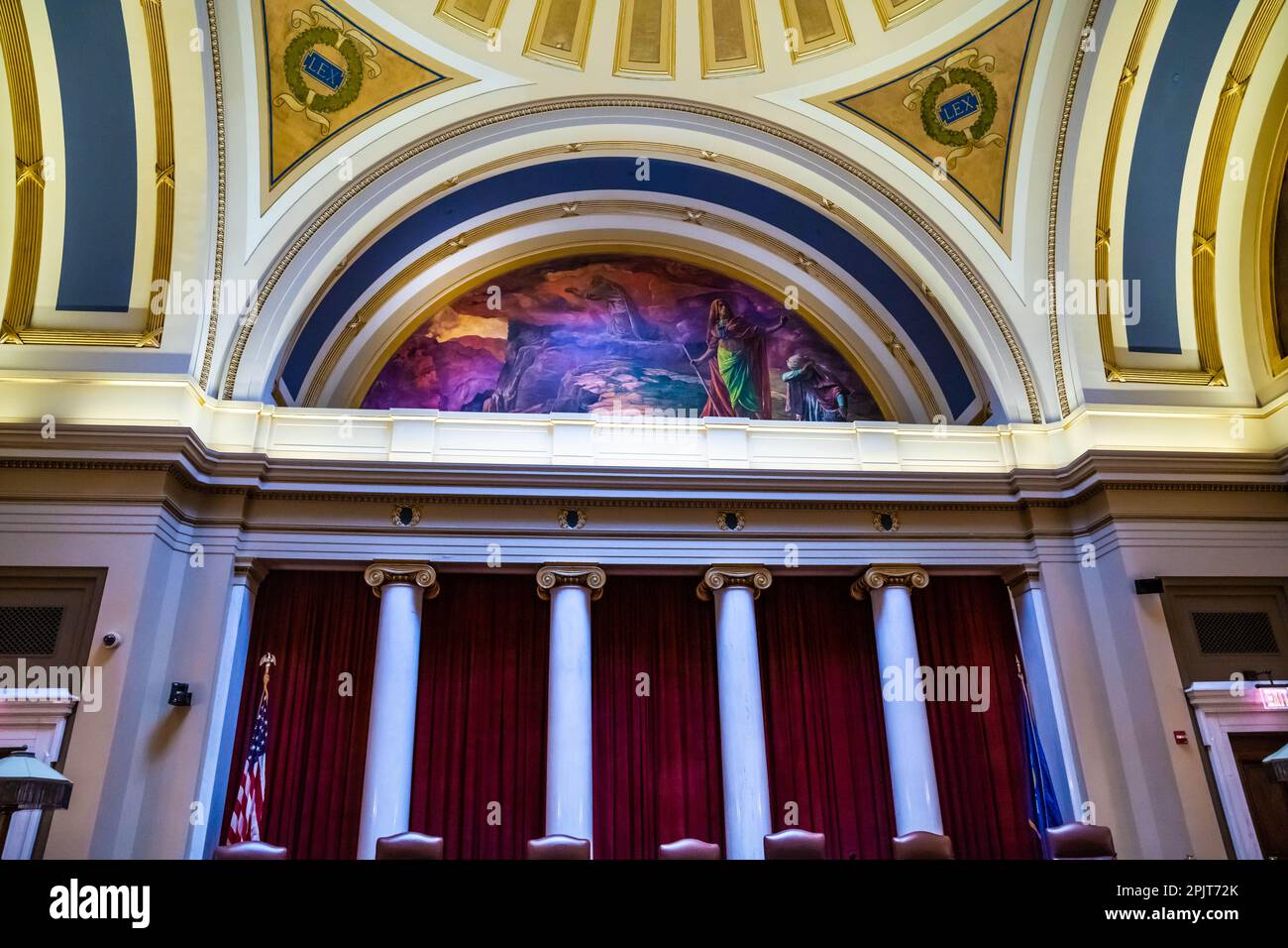 Minnesota, MN, États-Unis - 8 juin 2022 : la grande salle de réunion de la Chambre du Sénat au Capitole de l'État du Minnesota Banque D'Images