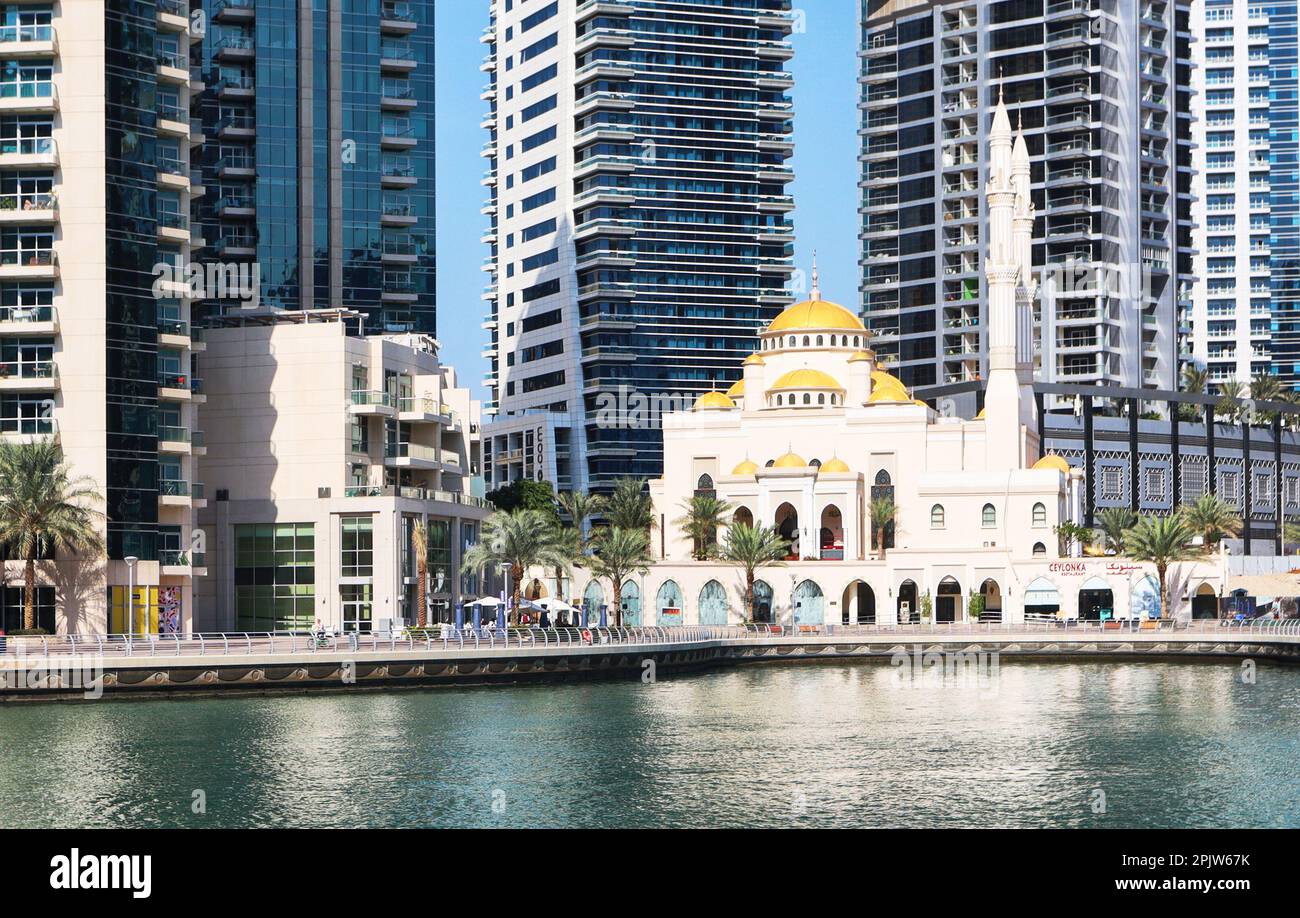 Mosquée à Dubai Marina Promenade, Émirats Arabes Unis Banque D'Images