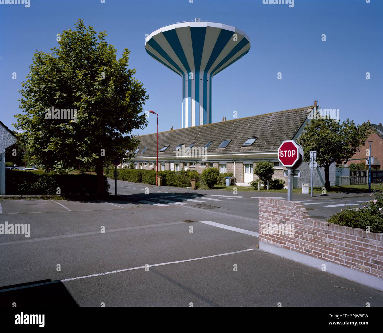 Usine de traitement des eaux (Wasserturm). Rue du général Catroux, Dunkerque, France. Banque D'Images