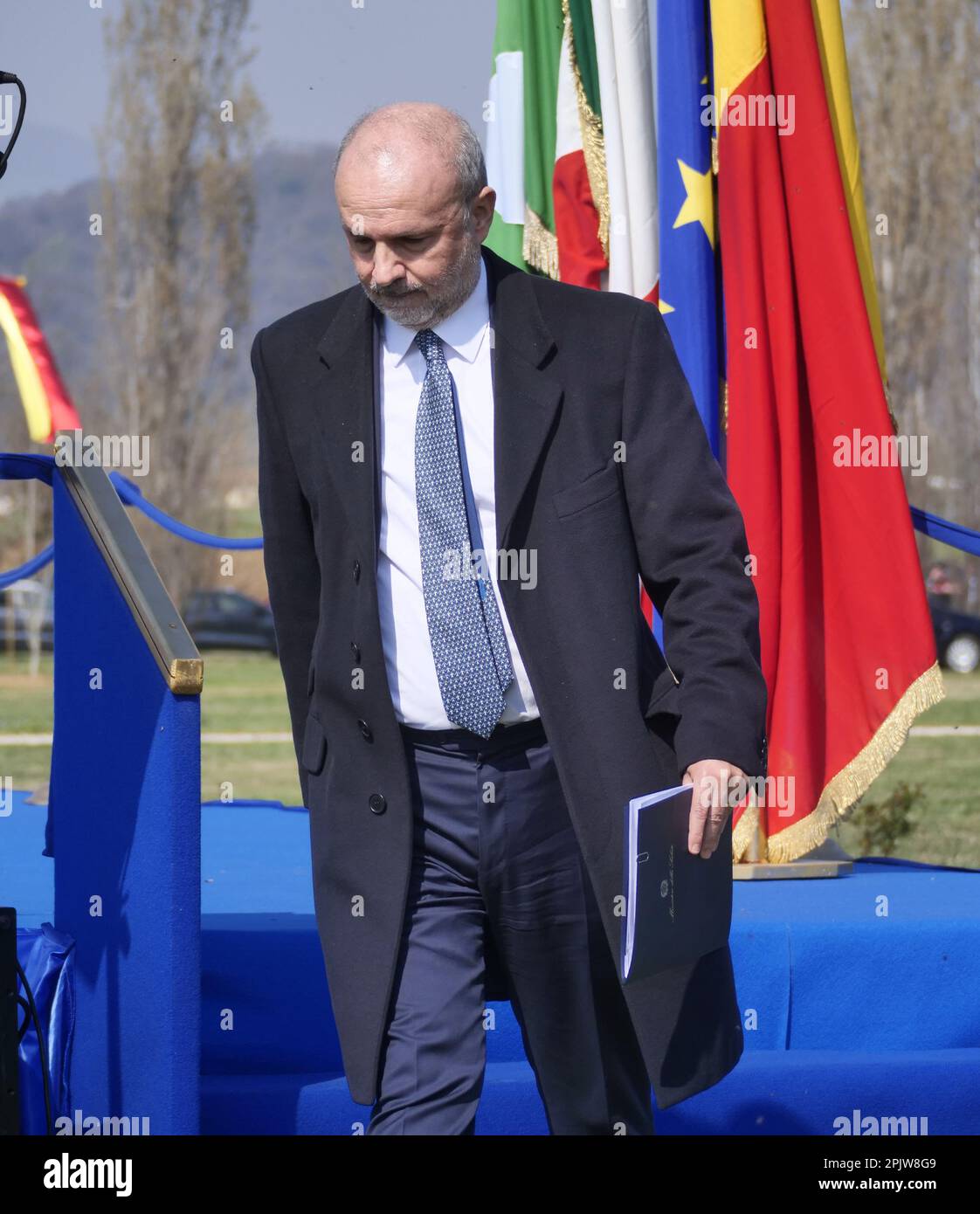 Orazio Schillaci Ministère de la Santé dans la Forêt de mémoire créé à Bergame pour rappeler les victimes de la Covid 19 le 18 mars Banque D'Images