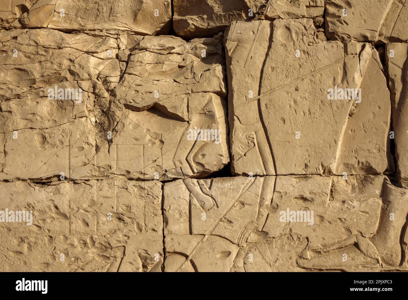 Détail des scènes de bataille sur le parvis du Temple de Seti I, Abydos, Égypte Banque D'Images