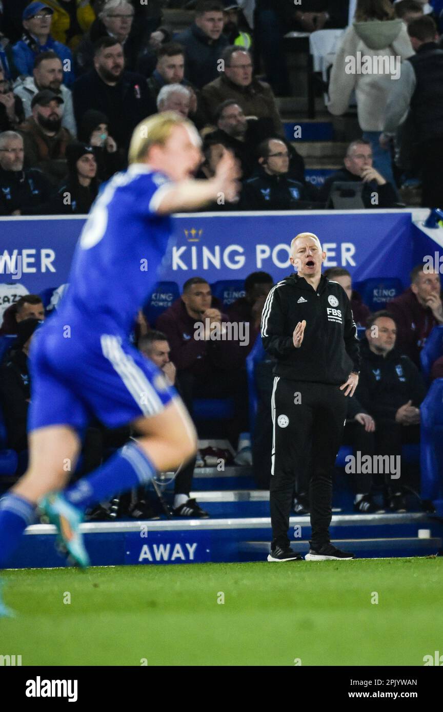 King Power Stadium, Leicester, Royaume-Uni. 4th avril 2023. Premier League football, Leicester City versus Aston Villa ; Adam Sadler, entraîneur de la première équipe de Leicester, prend en charge en tant que directeur temporaire crédit : action plus Sports/Alay Live News Banque D'Images