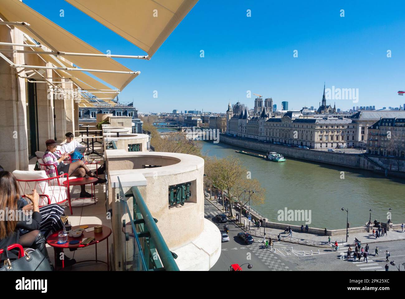Paris, France, une vue aérienne de l'ile de la Cité vue depuis le balcon de la Samaritaine qui est un grand magasin. Banque D'Images